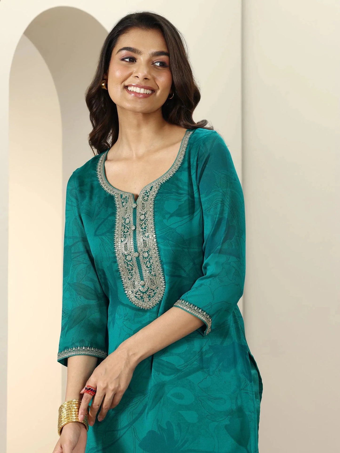 Libas Green Embroidered Silk Blend Straight Suit Sets With Dupatta