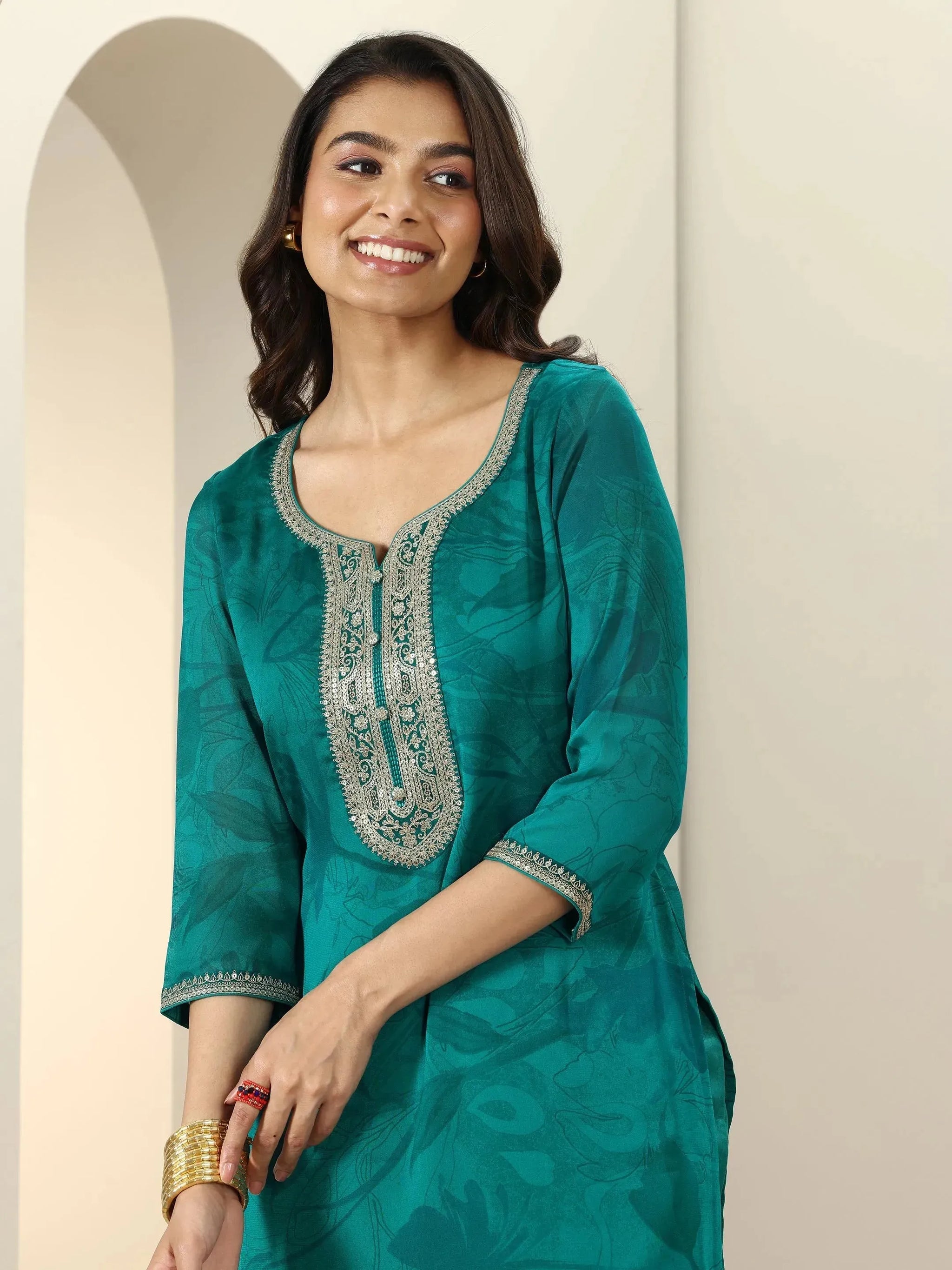 Libas Green Embroidered Silk Blend Straight Suit Sets With Dupatta