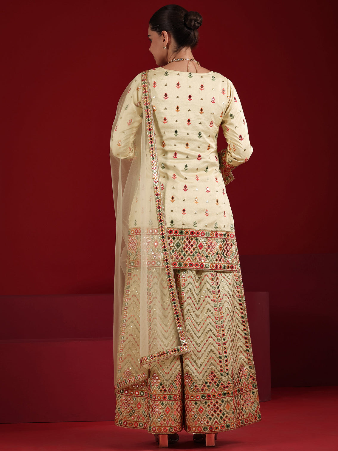 Mameraa Cream Embroidered Silk Blend Straight Suit Set With Dupatta
