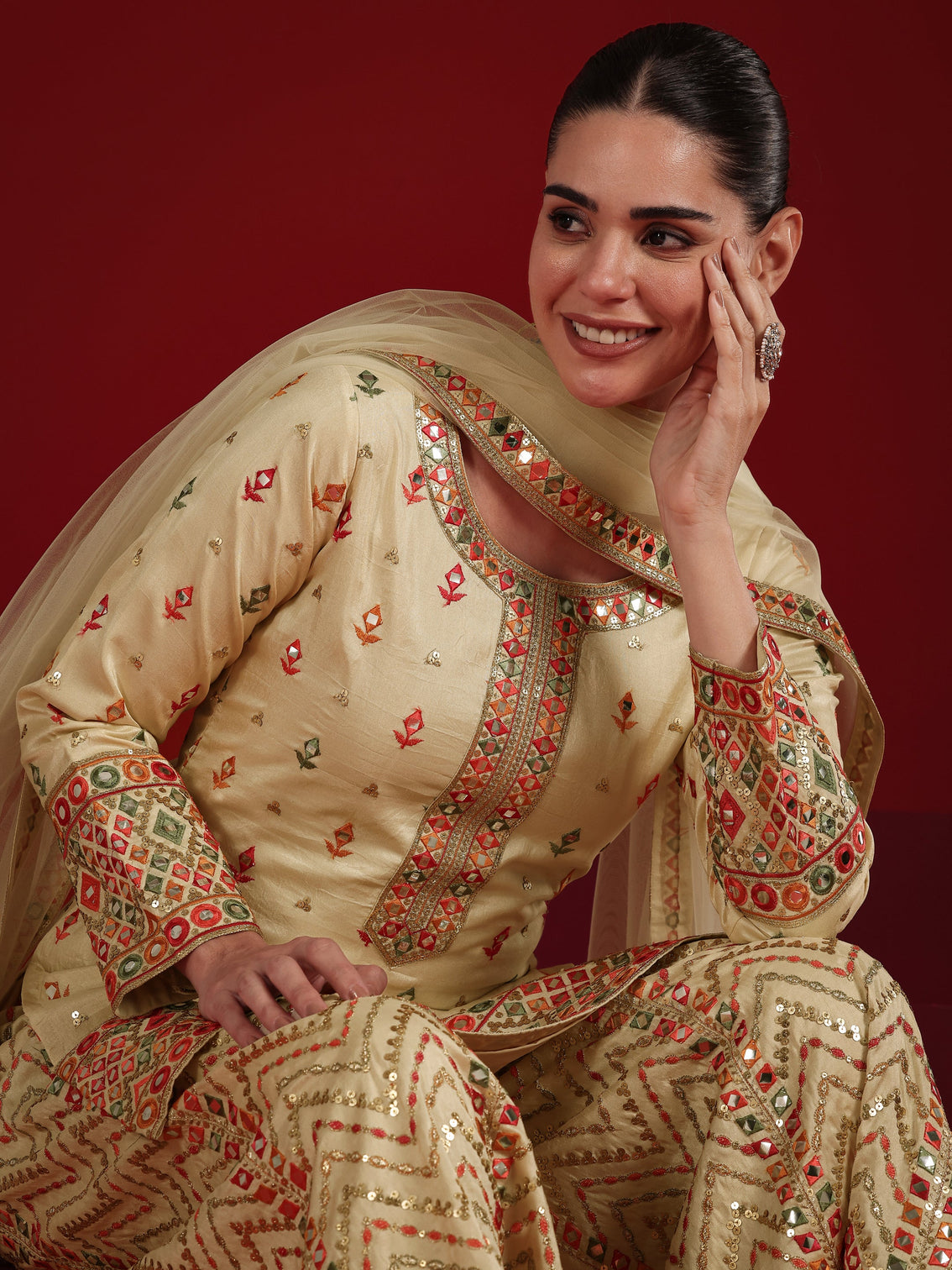 Mameraa Cream Embroidered Silk Blend Straight Suit Set With Dupatta