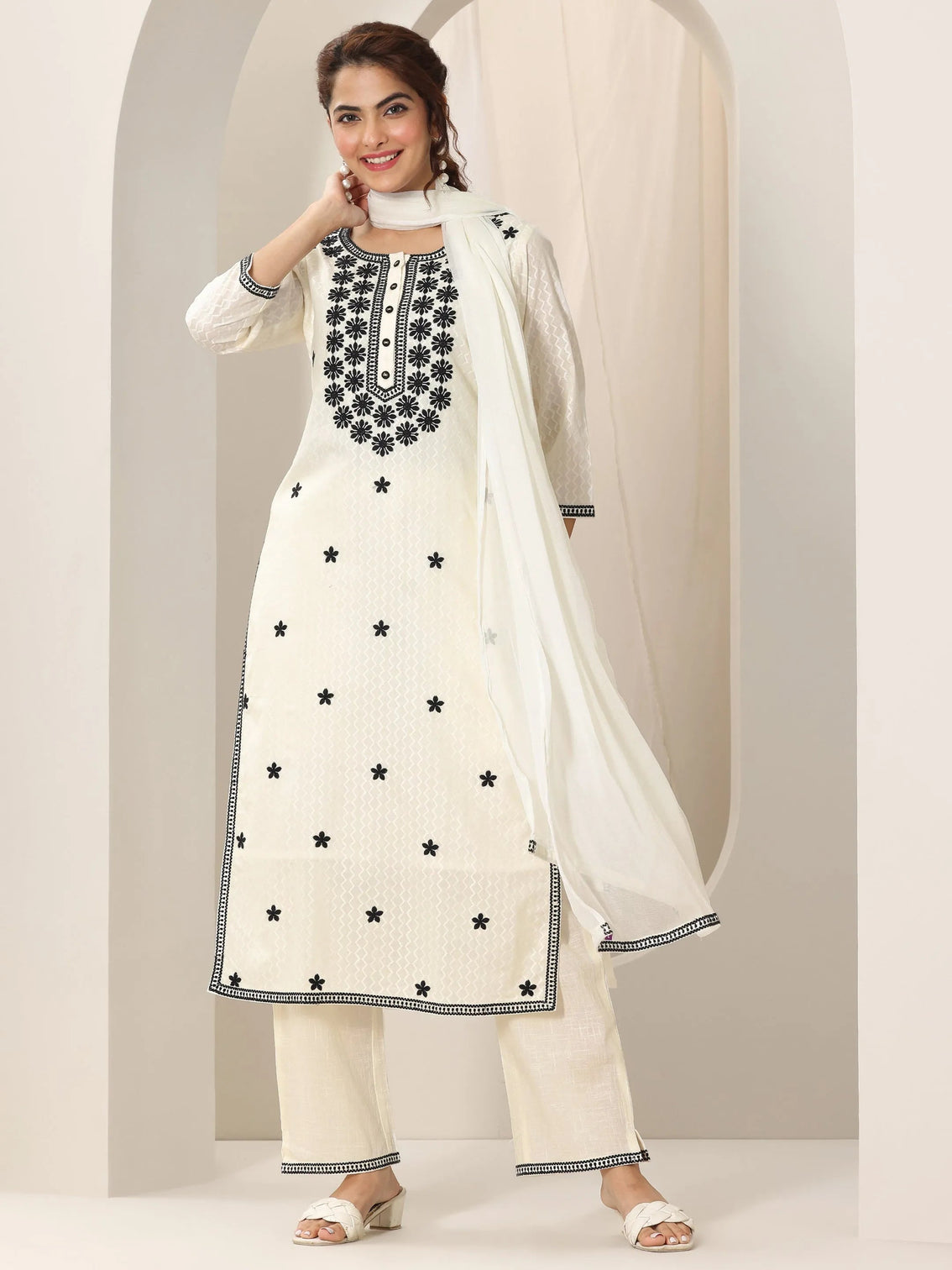 Mameraa Off White Embroidered Cotton Straight Suit Set With Dupatta