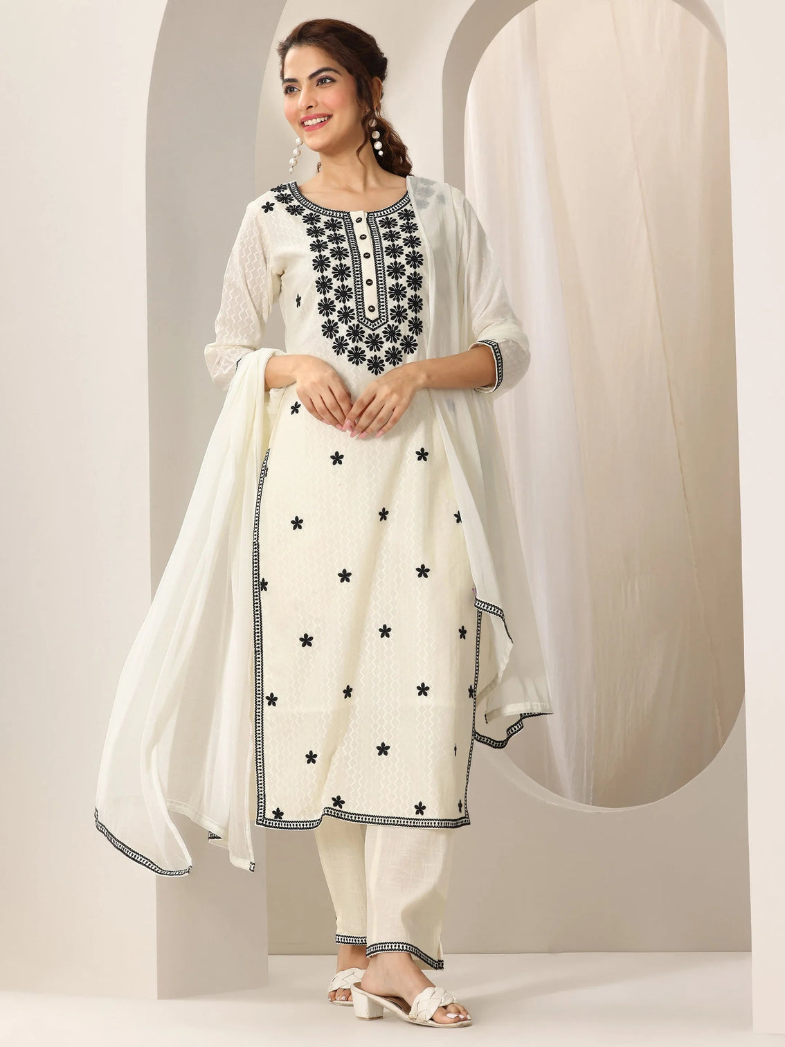 Mameraa Off White Embroidered Cotton Straight Suit Set With Dupatta