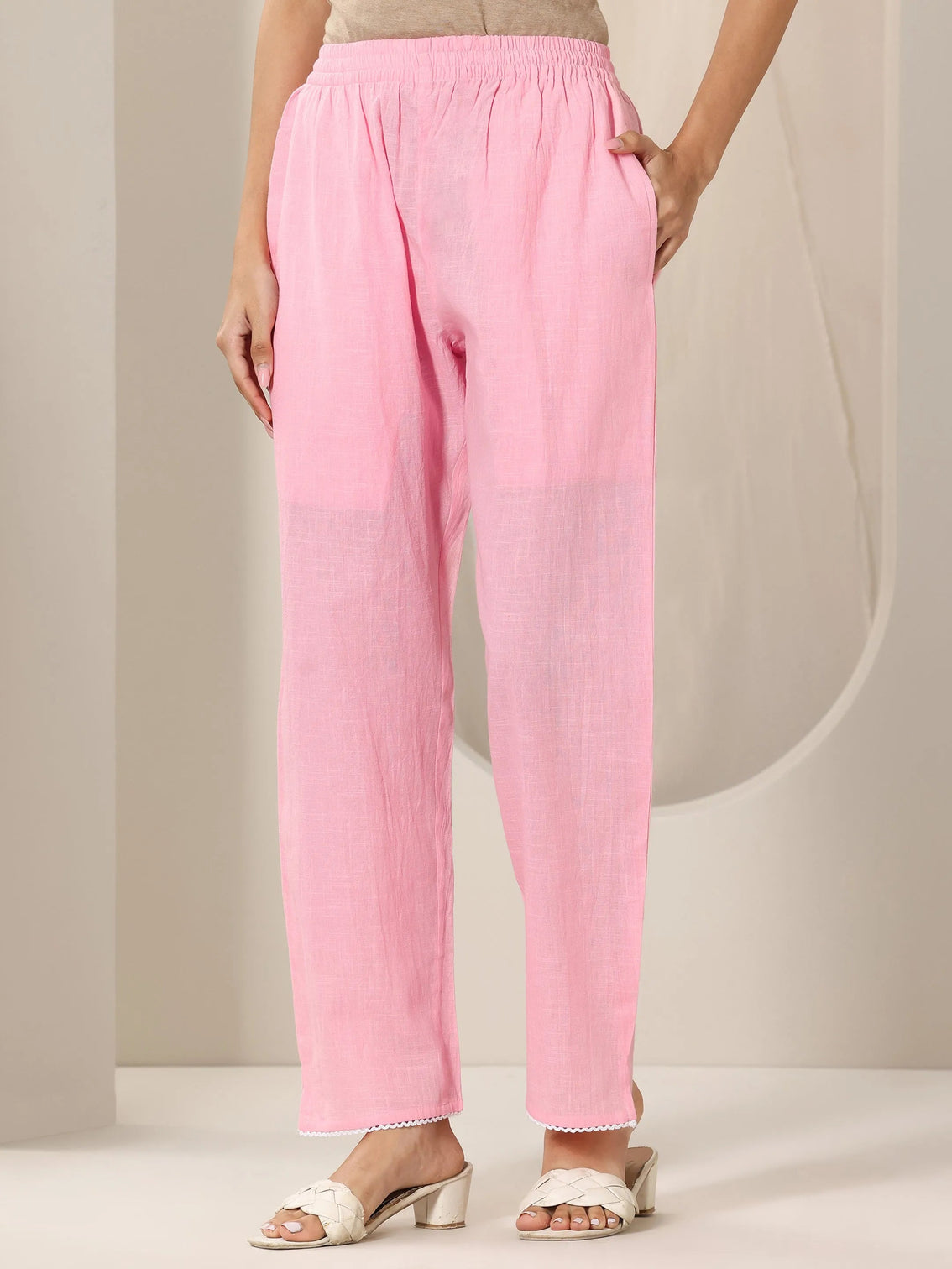 Mameraa Pink Embroidered Cotton Straight Suit Set With Dupatta