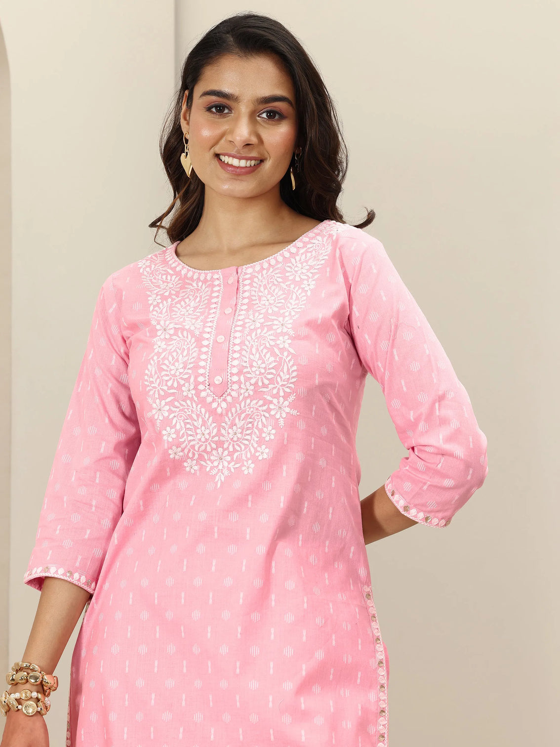 Mameraa Pink Embroidered Cotton Straight Suit Sets With Dupatta