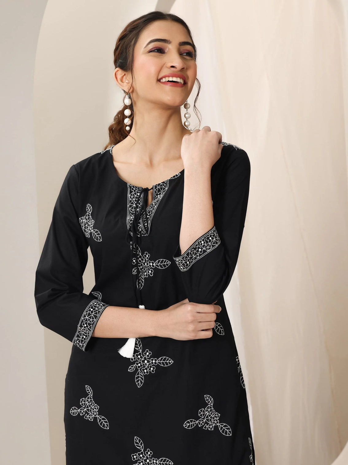 Mameraa Black Embroidered Cotton Straight Suit Set With Dupatta