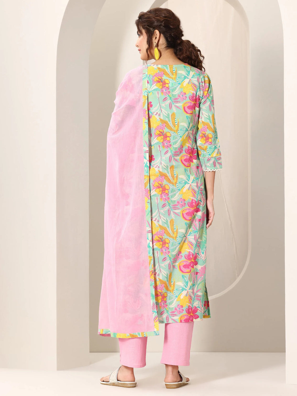 Mameraa Turquoise Blue Printed Cotton Straight Suit Set With Dupatta