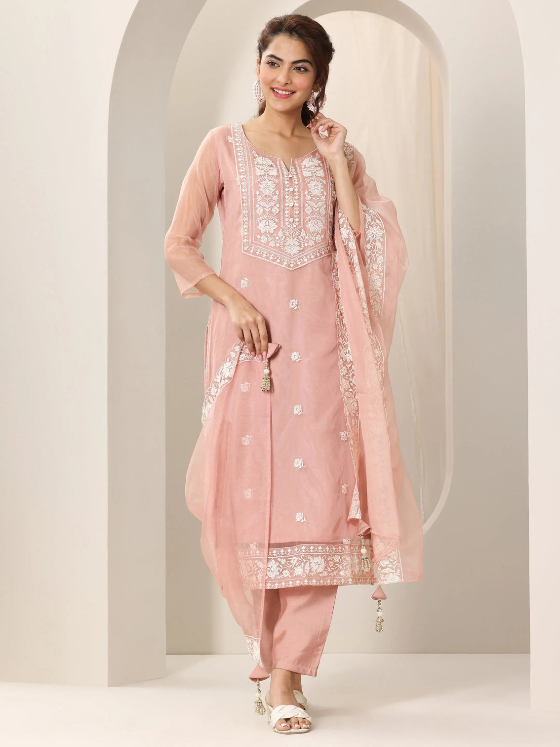 Mameraa Peach Embroidered Organza Straight Suit Set With Dupatta