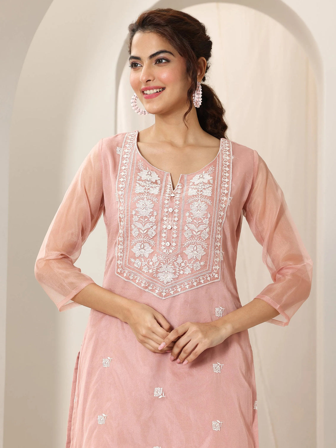 Mameraa Peach Embroidered Organza Straight Suit Set With Dupatta