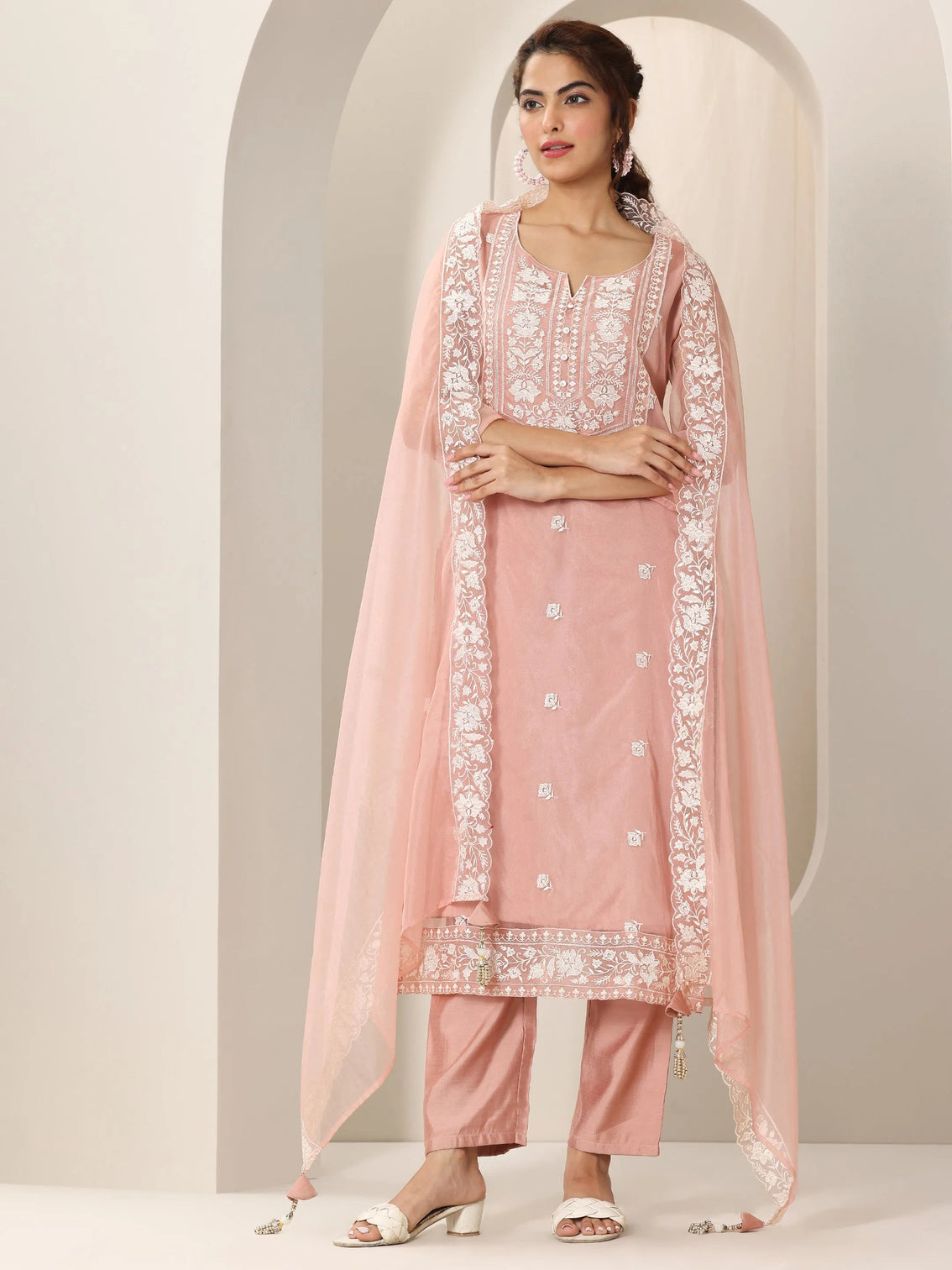 Mameraa Peach Embroidered Organza Straight Suit Set With Dupatta