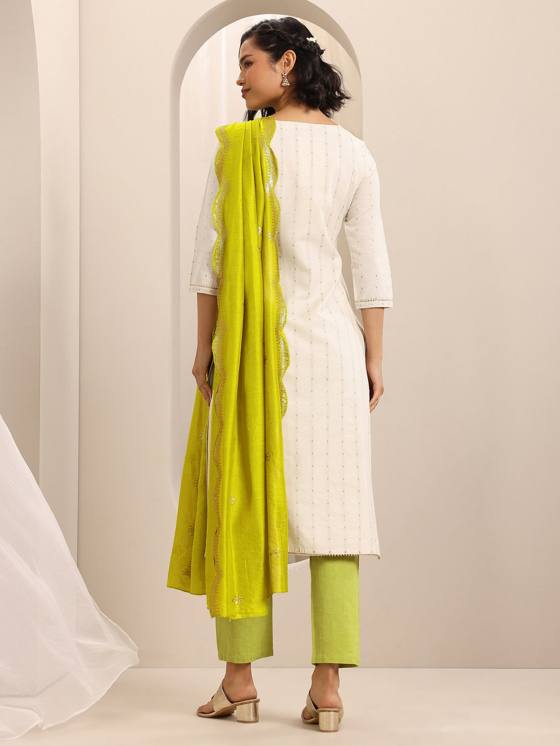 Mameraa White Woven Cotton Blend Straight Suit Set With Dupatta