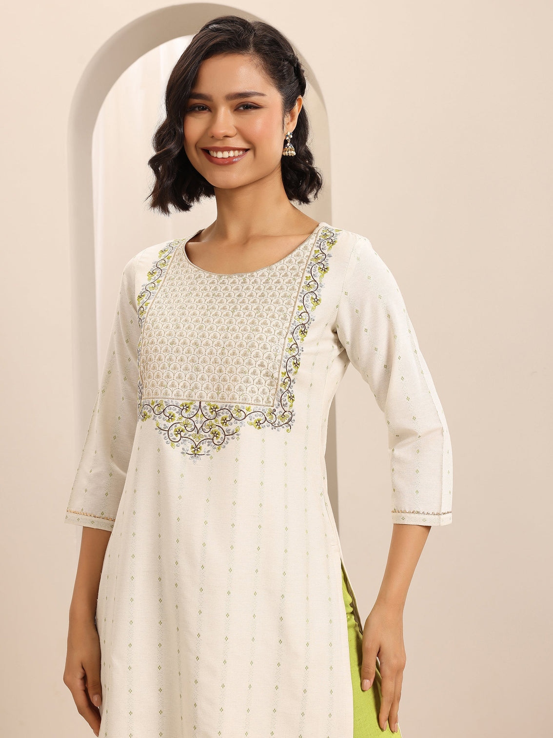 Mameraa White Woven Cotton Blend Straight Suit Set With Dupatta