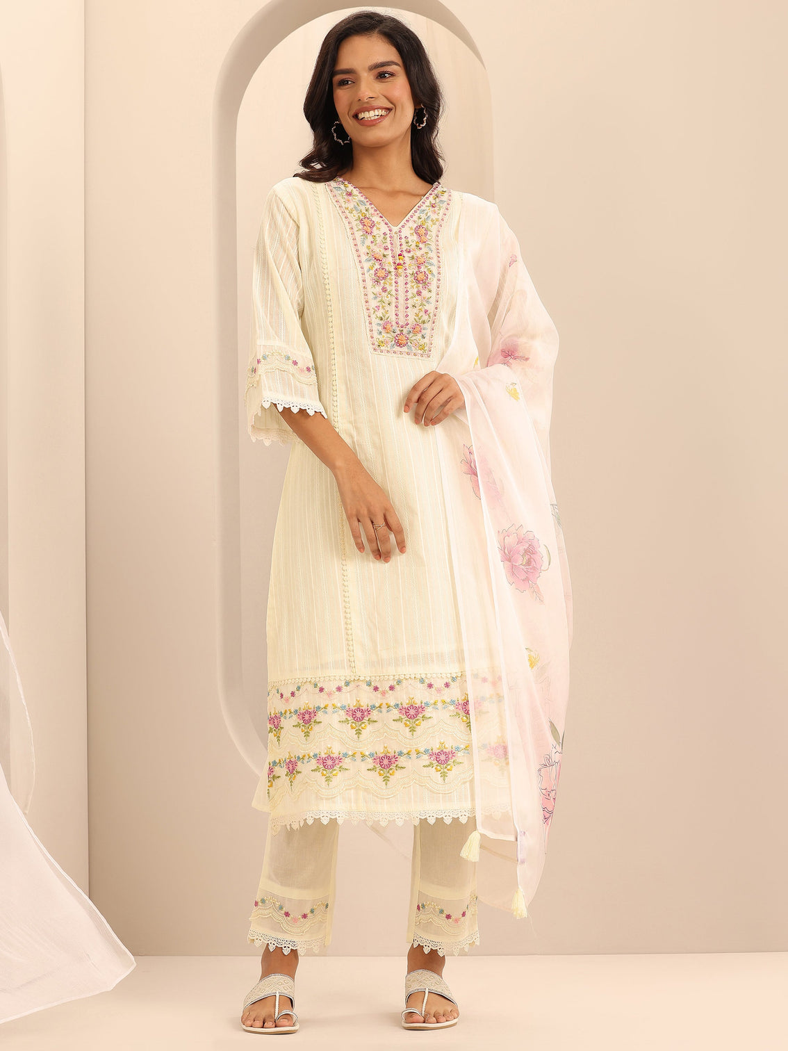 Mameraa Off white Embroidered Cotton Blend A-line Suit Set With Dupatta