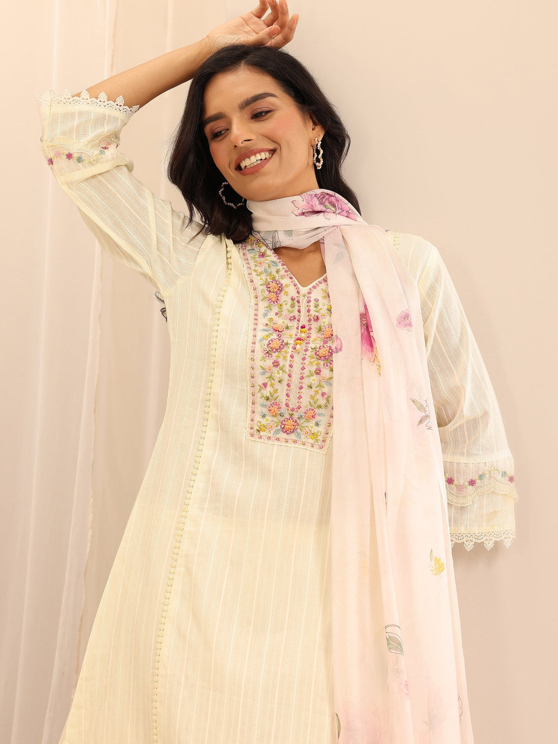 Mameraa Off white Embroidered Cotton Blend A-line Suit Set With Dupatta