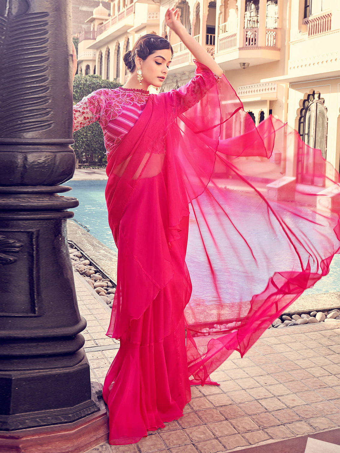 Pink Organza Solid Saree With Blouse Piece