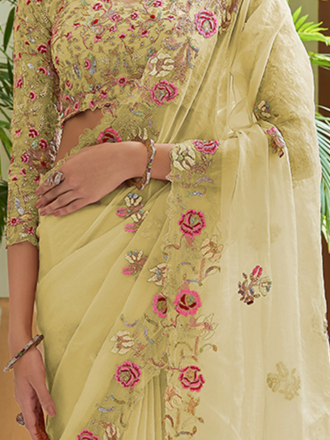 Yellow Organza Embroidered Saree With Unstitched Blouse