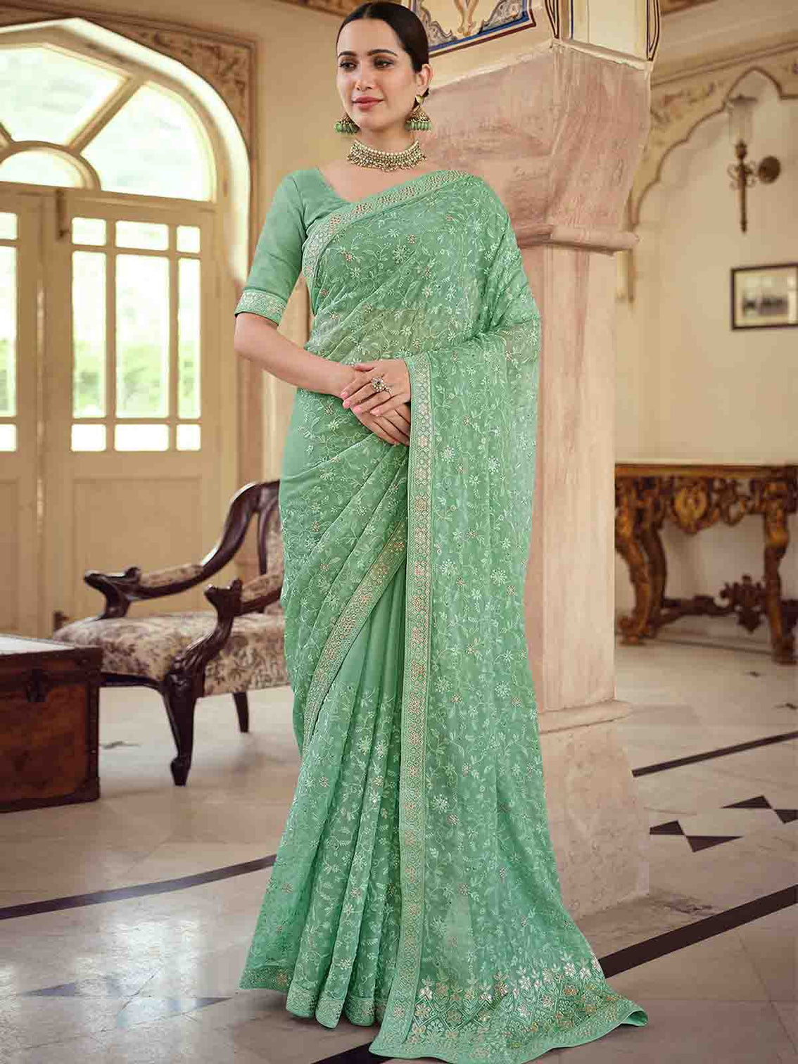 Green Chiffon Saree With Unstitched Blouse