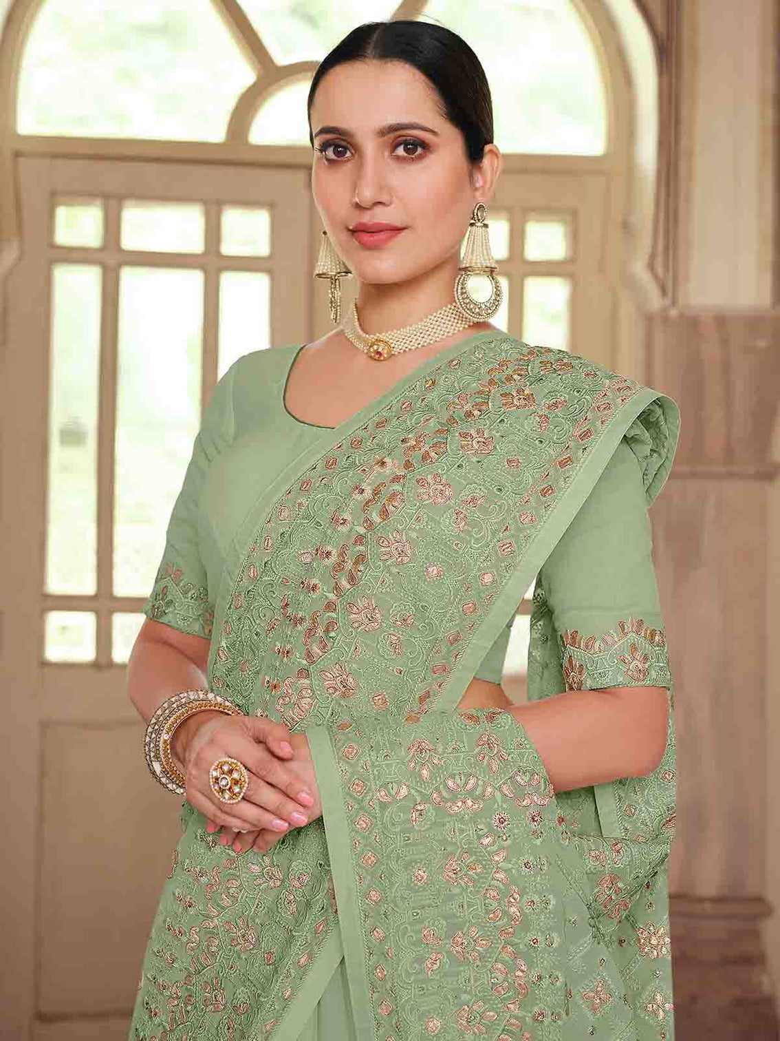 Green Georgette Saree With Unstitched Blouse