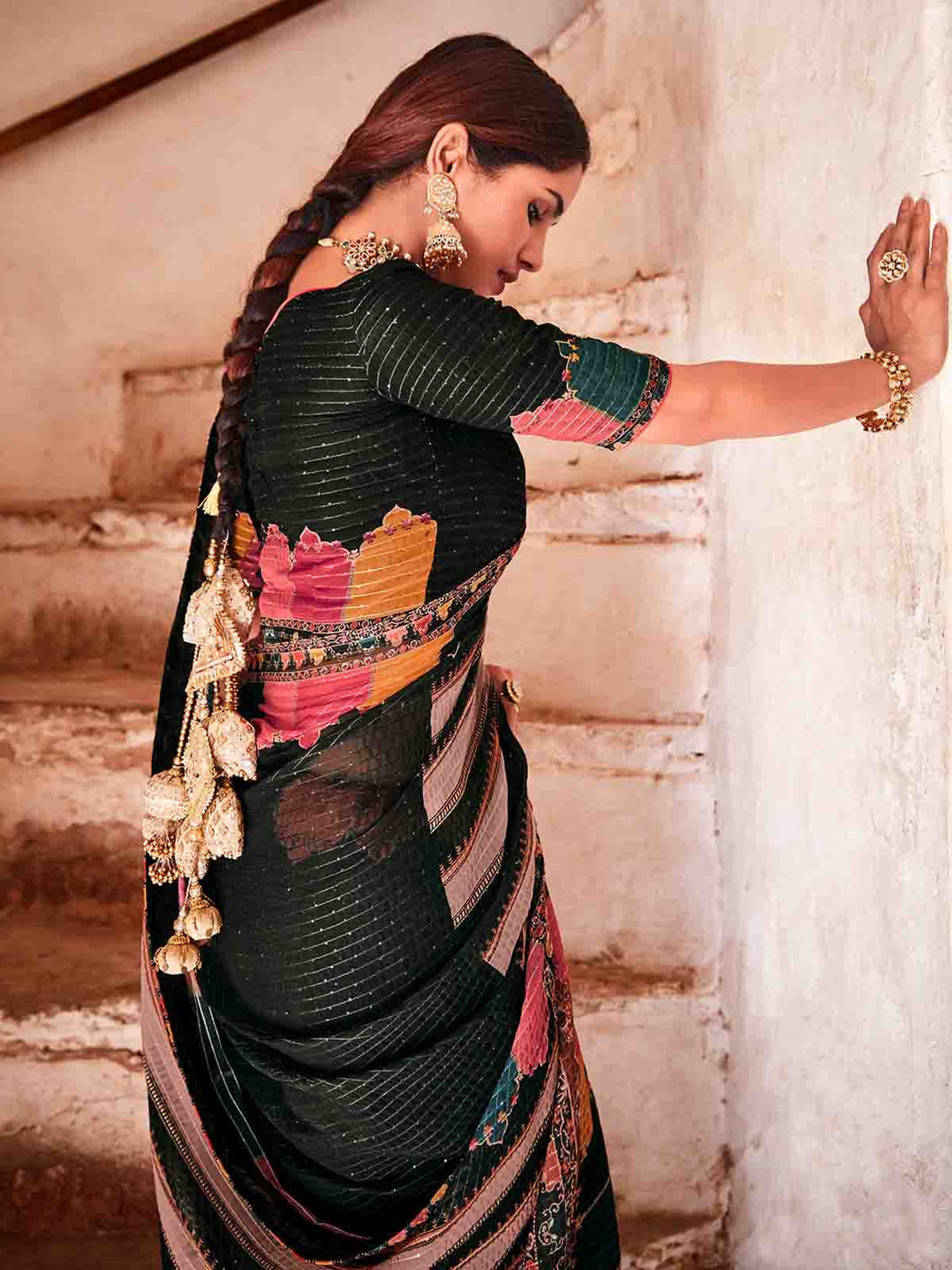 Dark Green Georgette Embroidered Saree With Unstitched Blouse