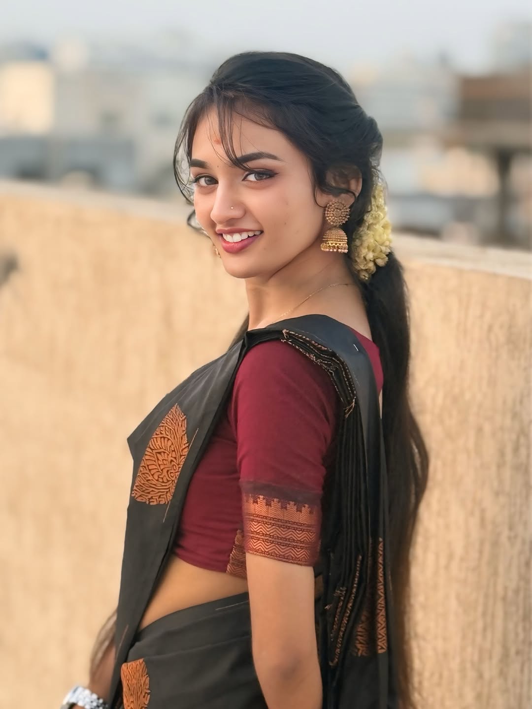 Nemesis Black Soft Silk Saree With Scrumptious Blouse Piece