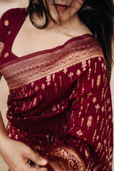 Dulcet Maroon Soft Silk Saree With Twirling Blouse Piece