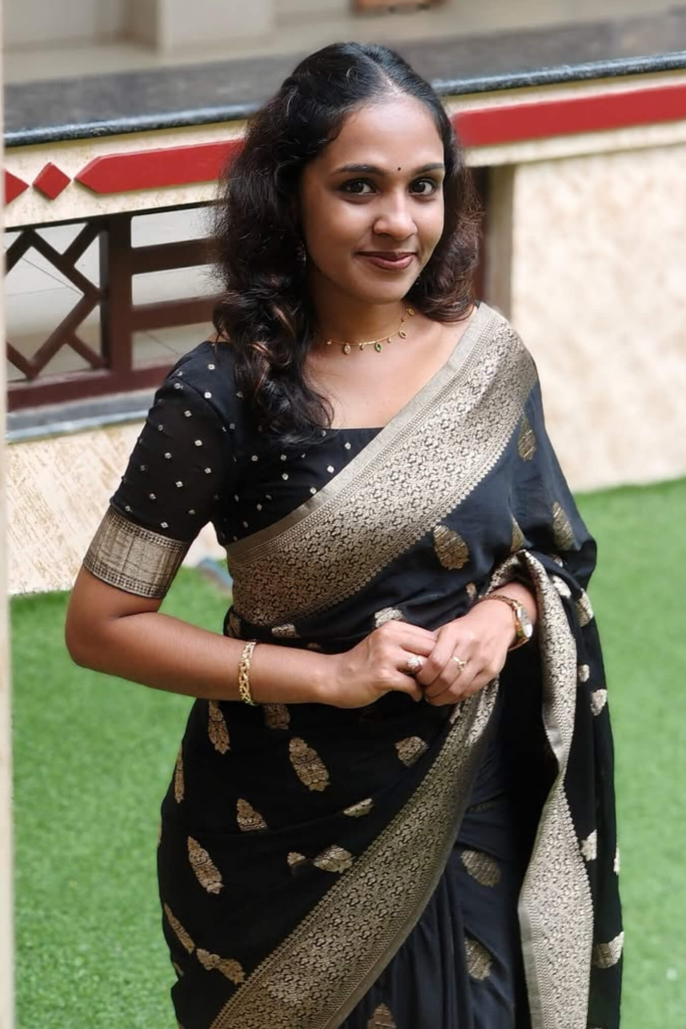Delightful Black Soft Silk Saree With Gleaming Blouse Piece