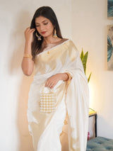 Symmetrical Beige Soft Silk Saree With Cynosure Blouse Piece