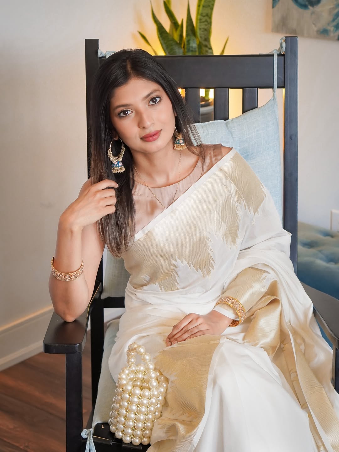 Symmetrical Beige Soft Silk Saree With Cynosure Blouse Piece