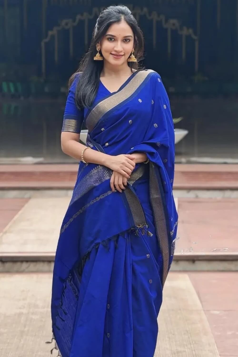 Ebullience Royal Blue Soft Silk Saree With Pleasurable Blouse Piece