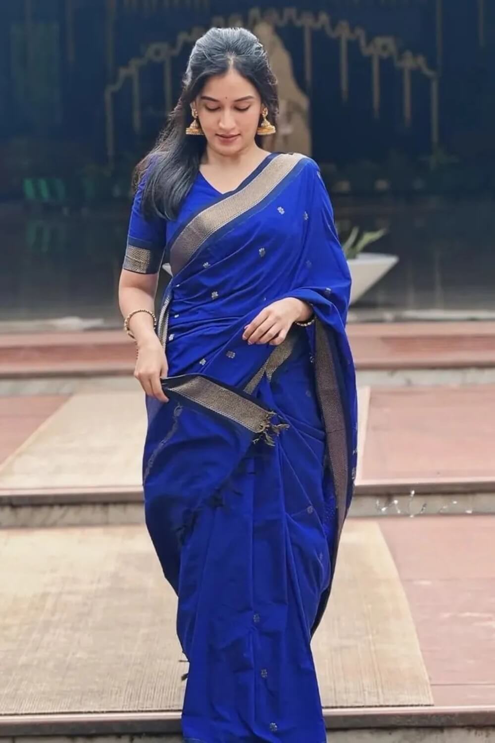 Ebullience Royal Blue Soft Silk Saree With Pleasurable Blouse Piece