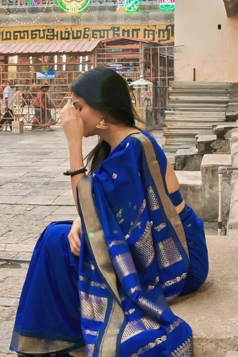 Ebullience Royal Blue Soft Silk Saree With Pleasurable Blouse Piece