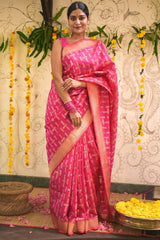 Artistic Dark Pink Soft Silk Saree With Refreshing Blouse Piece
