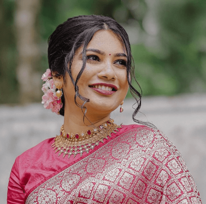 Murmurous Wine Soft S Saree With Seraglio Blouse piece