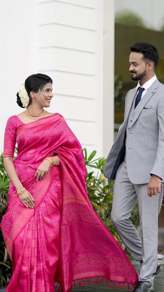 Palimpsest Dark Pink Soft Silk Saree With Scintilla Blouse Piece