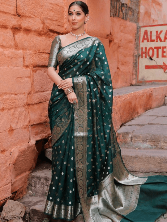 Assemblage Green Soft Silk Saree With Gossamer Blouse Piece
