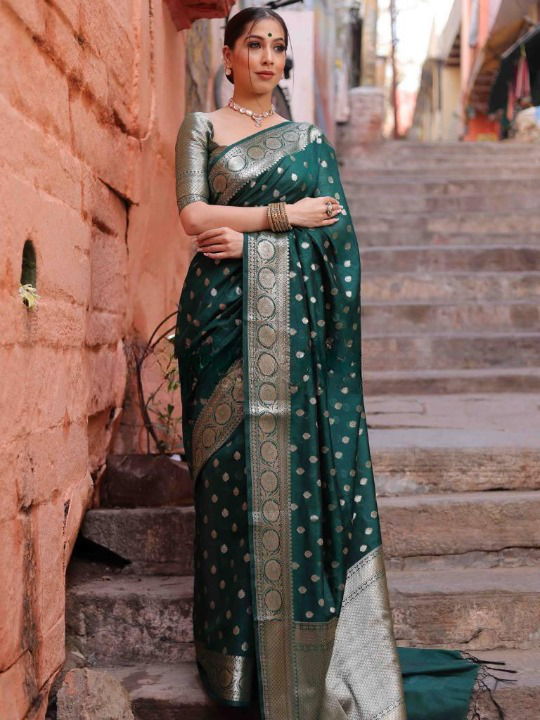 Assemblage Green Soft Silk Saree With Gossamer Blouse Piece