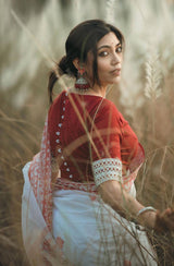 Beleaguer White Cotton Silk Saree With Moiety Blouse Piece
