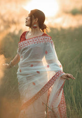 Beleaguer White Cotton Silk Saree With Moiety Blouse Piece