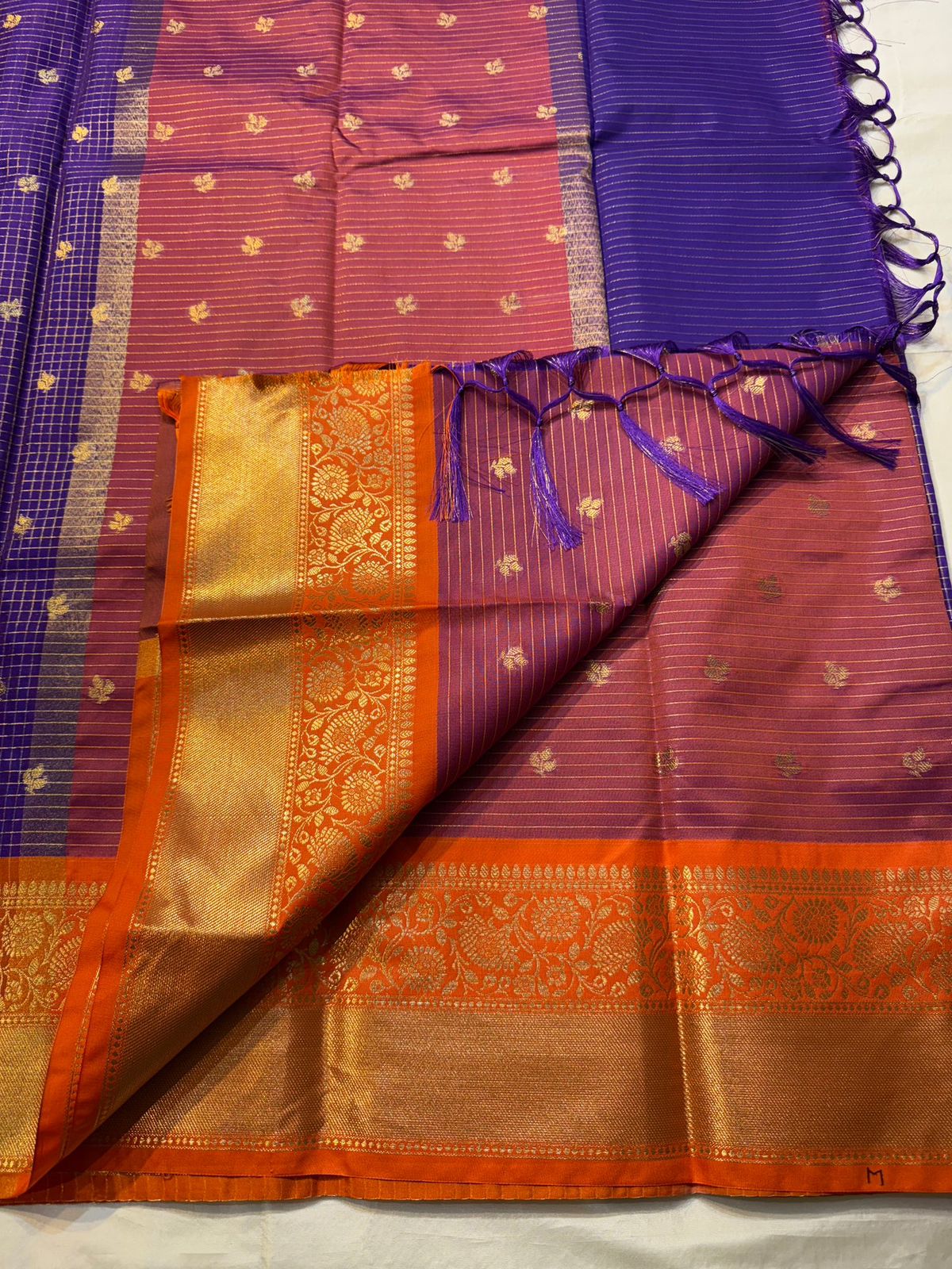 Vestigial Royal Blue Soft Silk Saree With Ebullience Blouse Piece