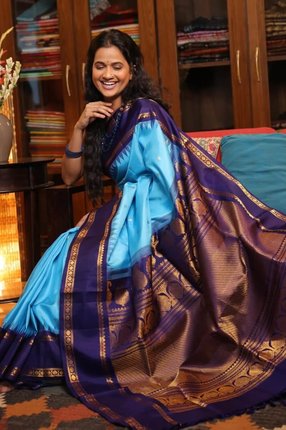 Exquisite Firozi Soft Silk Saree With Demanding Blouse Piece