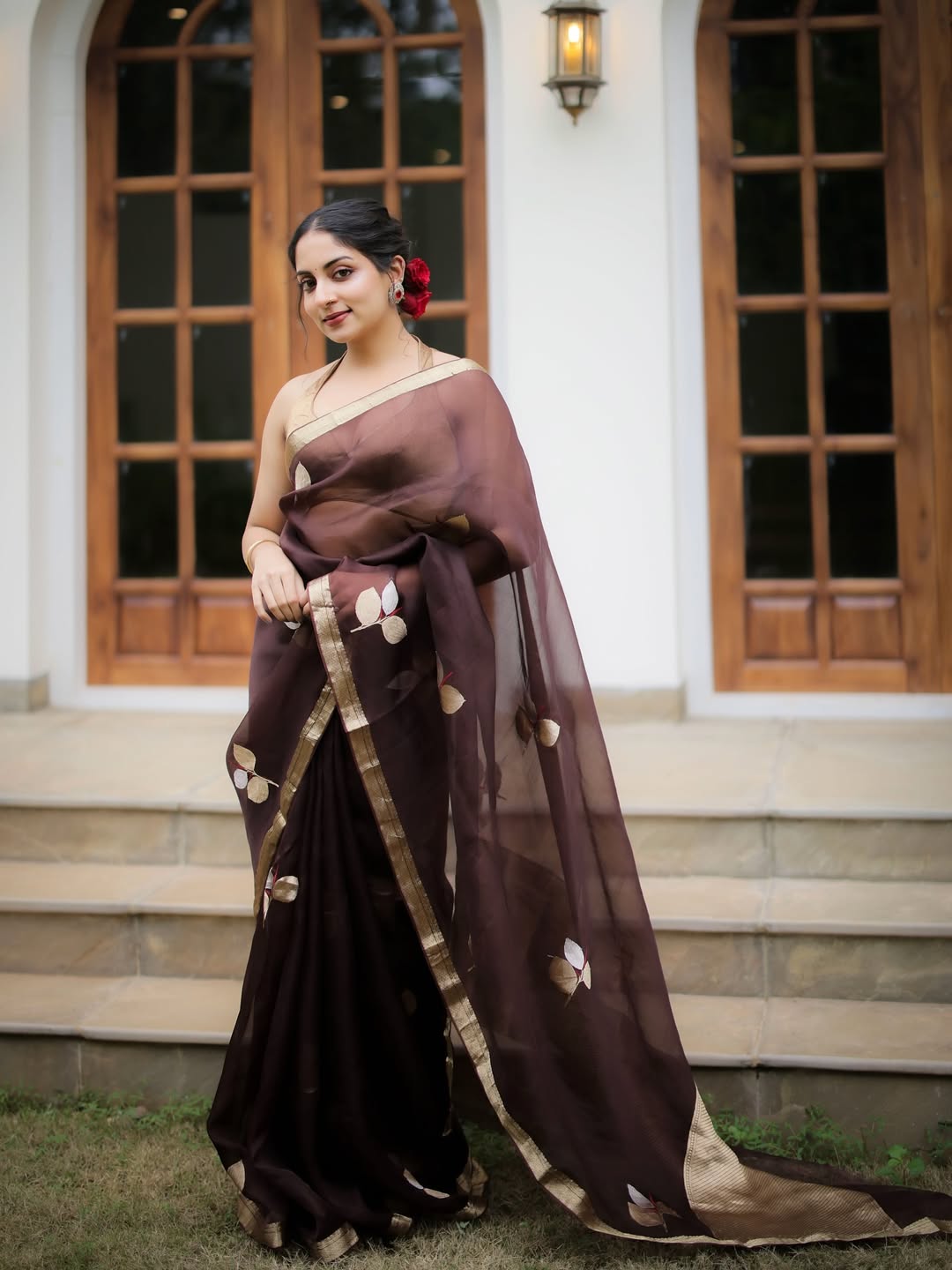 Scintillating Brown Cotton Silk Saree With Luminous Blouse Piece
