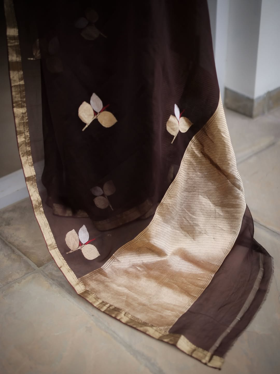 Scintillating Brown Cotton Silk Saree With Luminous Blouse Piece