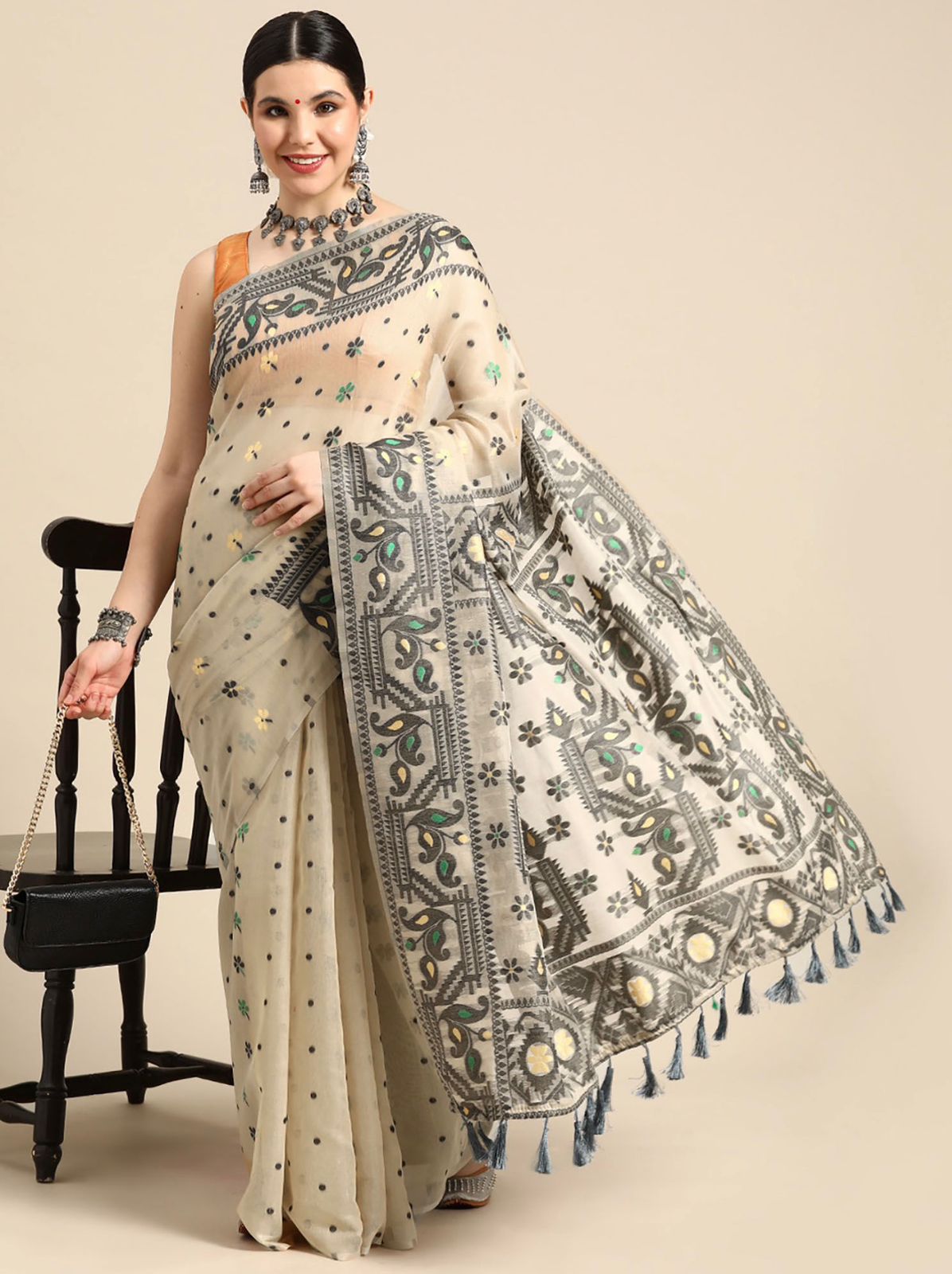 Seraglio Beige Cotton Silk Saree With Stylish Blouse Piece