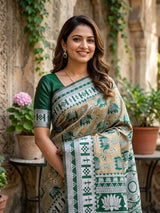 Pulsating Green Pure Zari Weaving Banarasi Silk Saree With Efflorescence Blouse Piece