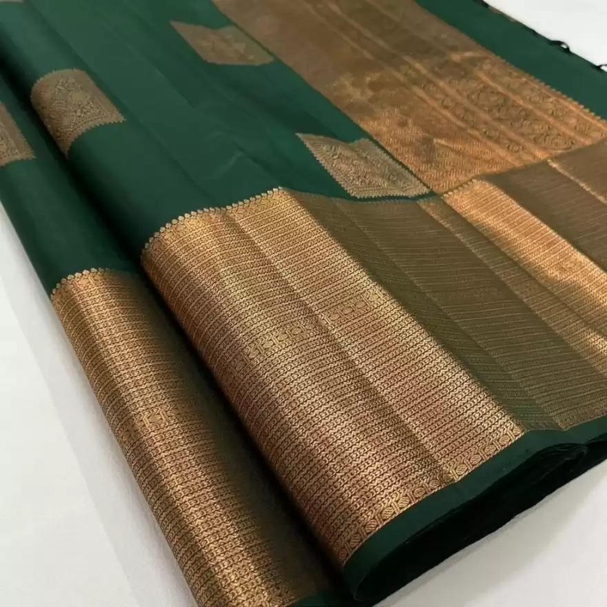 Radiant Dark Green Soft Silk Saree With Pleasant Blouse Piece