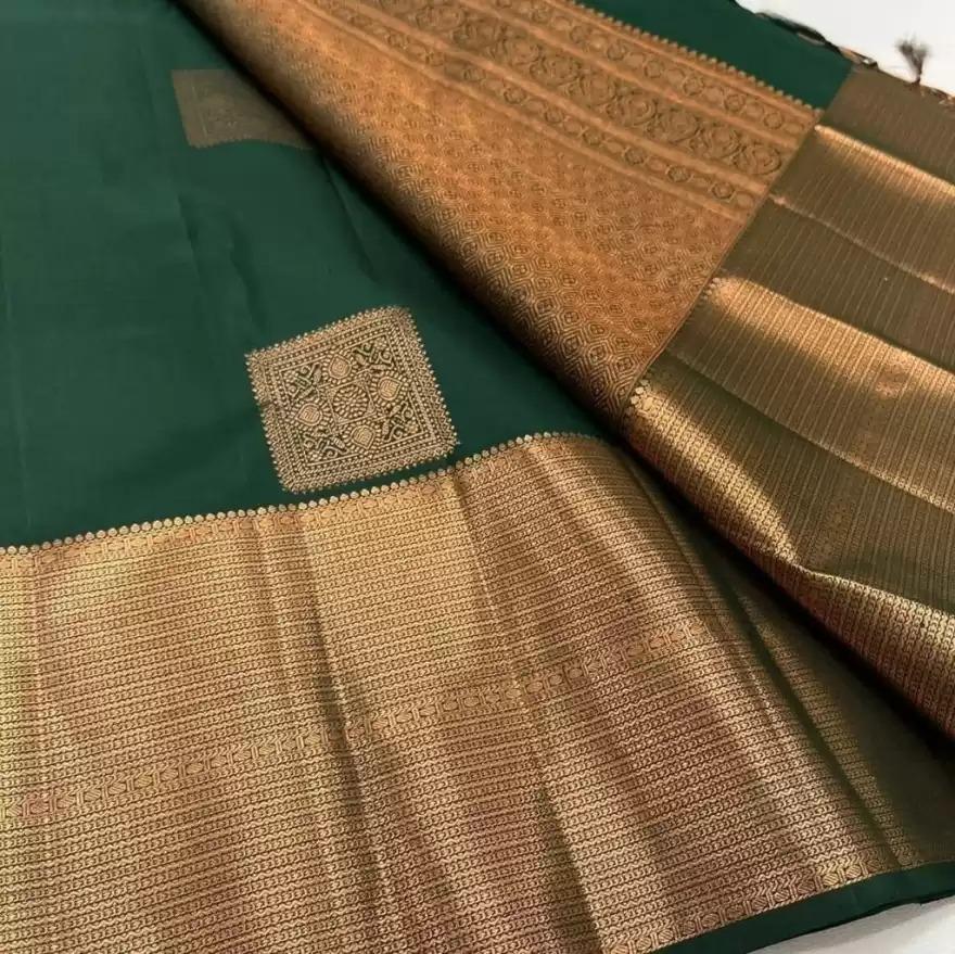 Radiant Dark Green Soft Silk Saree With Pleasant Blouse Piece