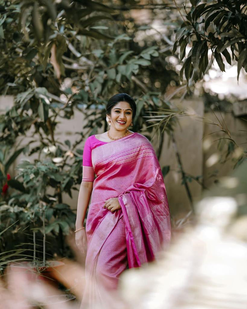 Exceptional Pink Soft Silk Saree With Glorious Blouse Piece
