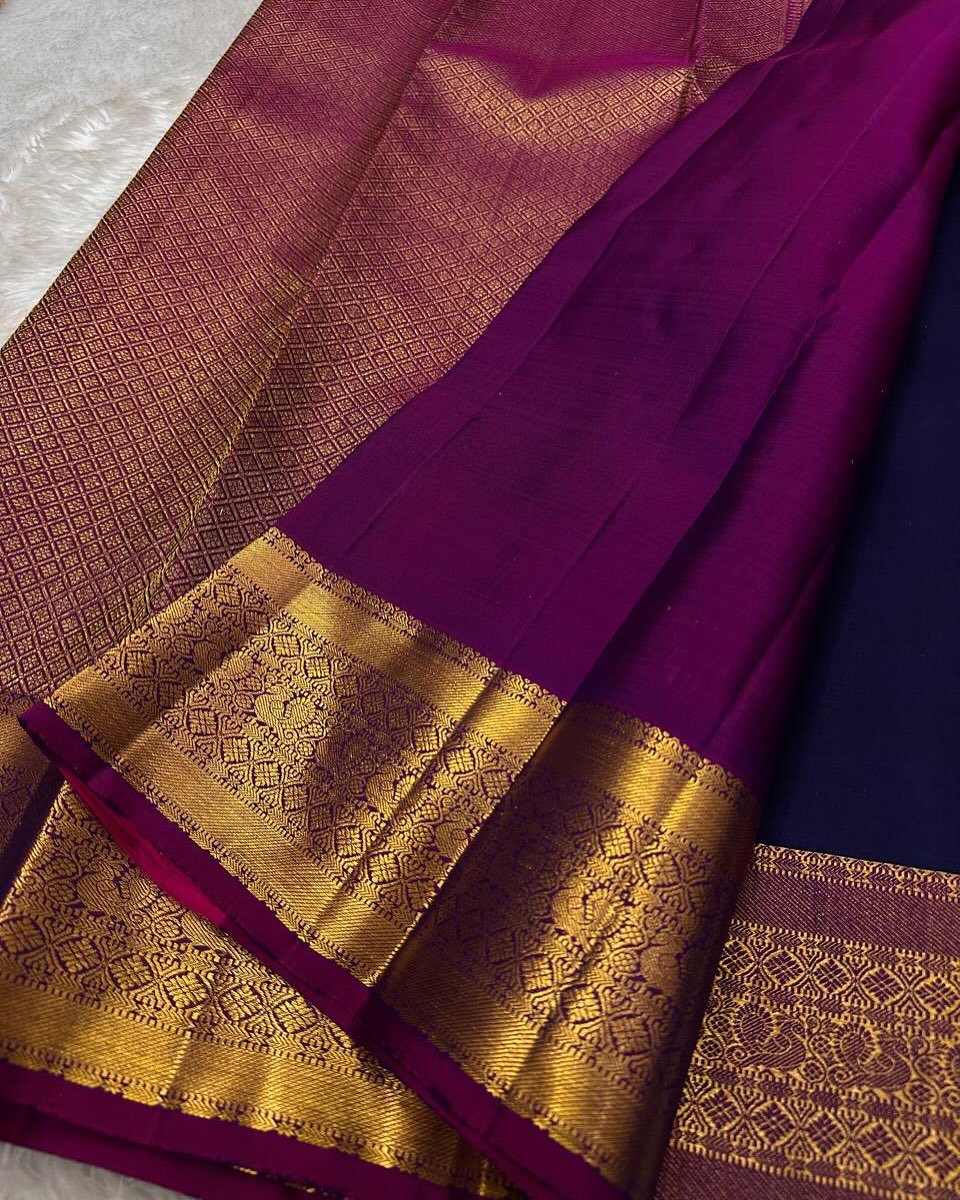 Capricious Purple Soft Banarasi Silk Saree With Demanding Blouse Piece