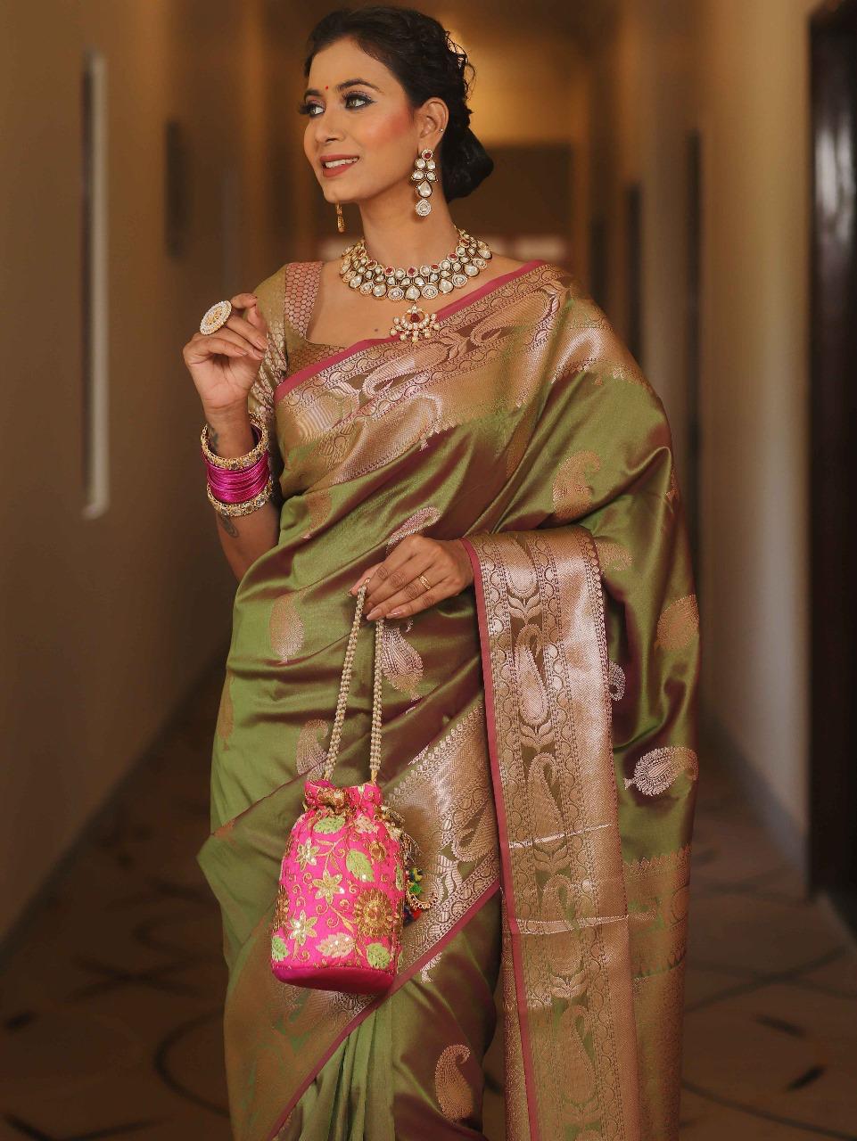 Enthralling Mehndi Soft Banarasi Silk Saree With Deserving Blouse Piece