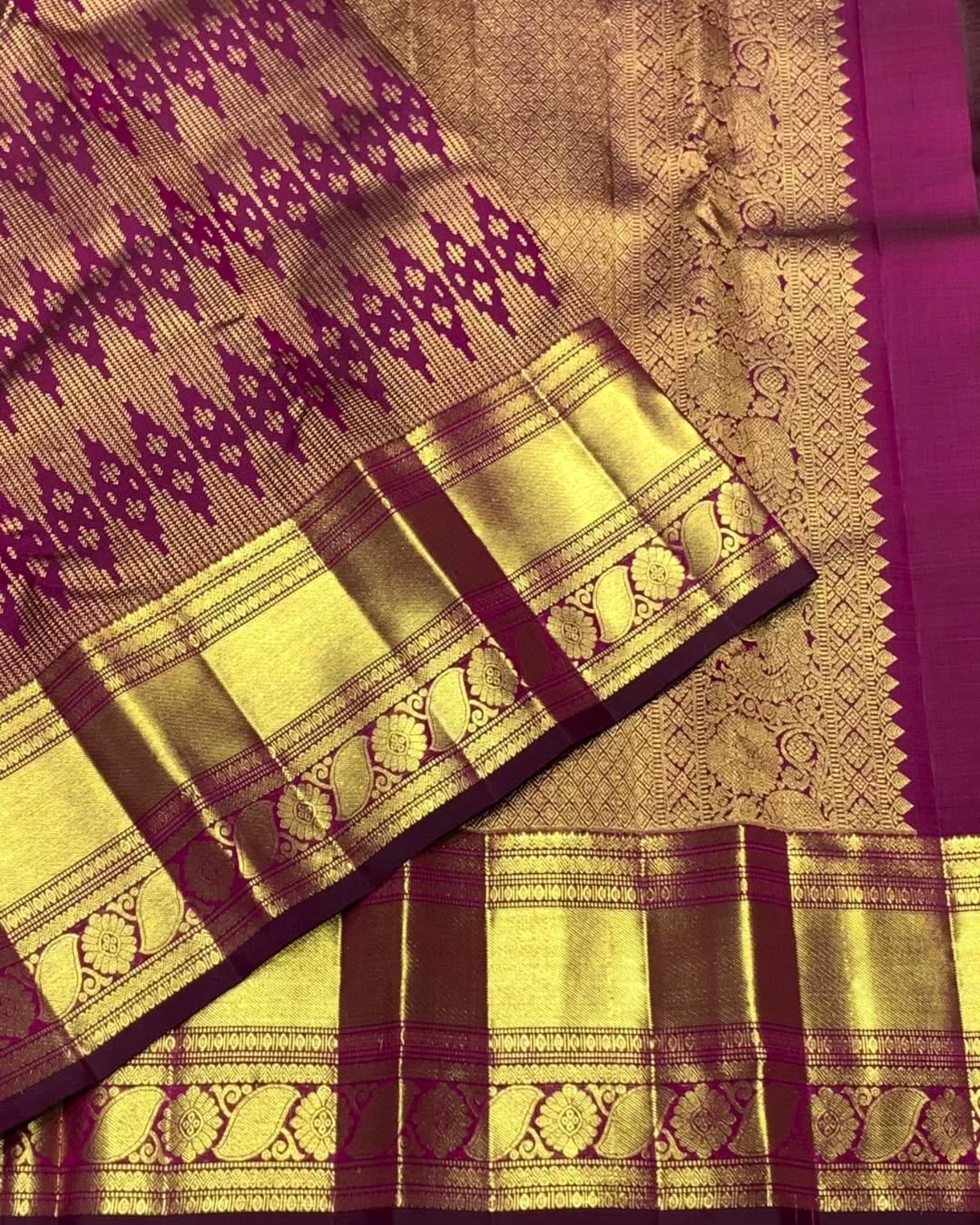 Entrancing Purple Soft Banarasi Silk Saree With Comely Blouse Piece