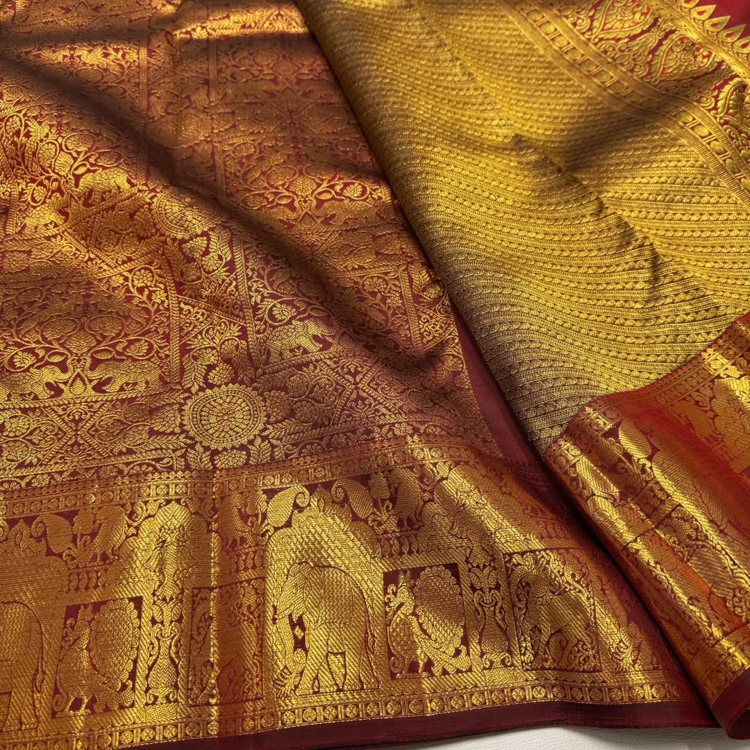 Stylish Maroon Soft Banarasi Silk Saree With Felicitous Blouse Piece
